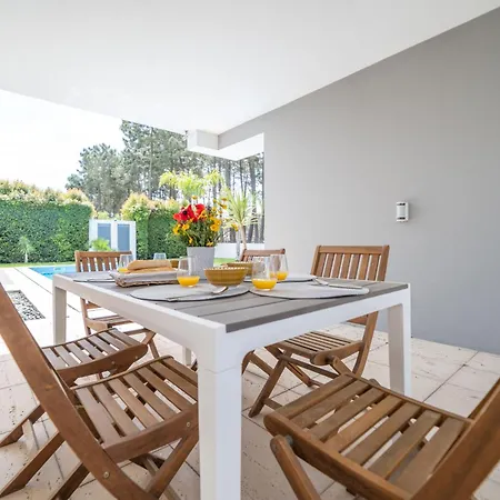 Mirage Villa Aroeira (Setubal)